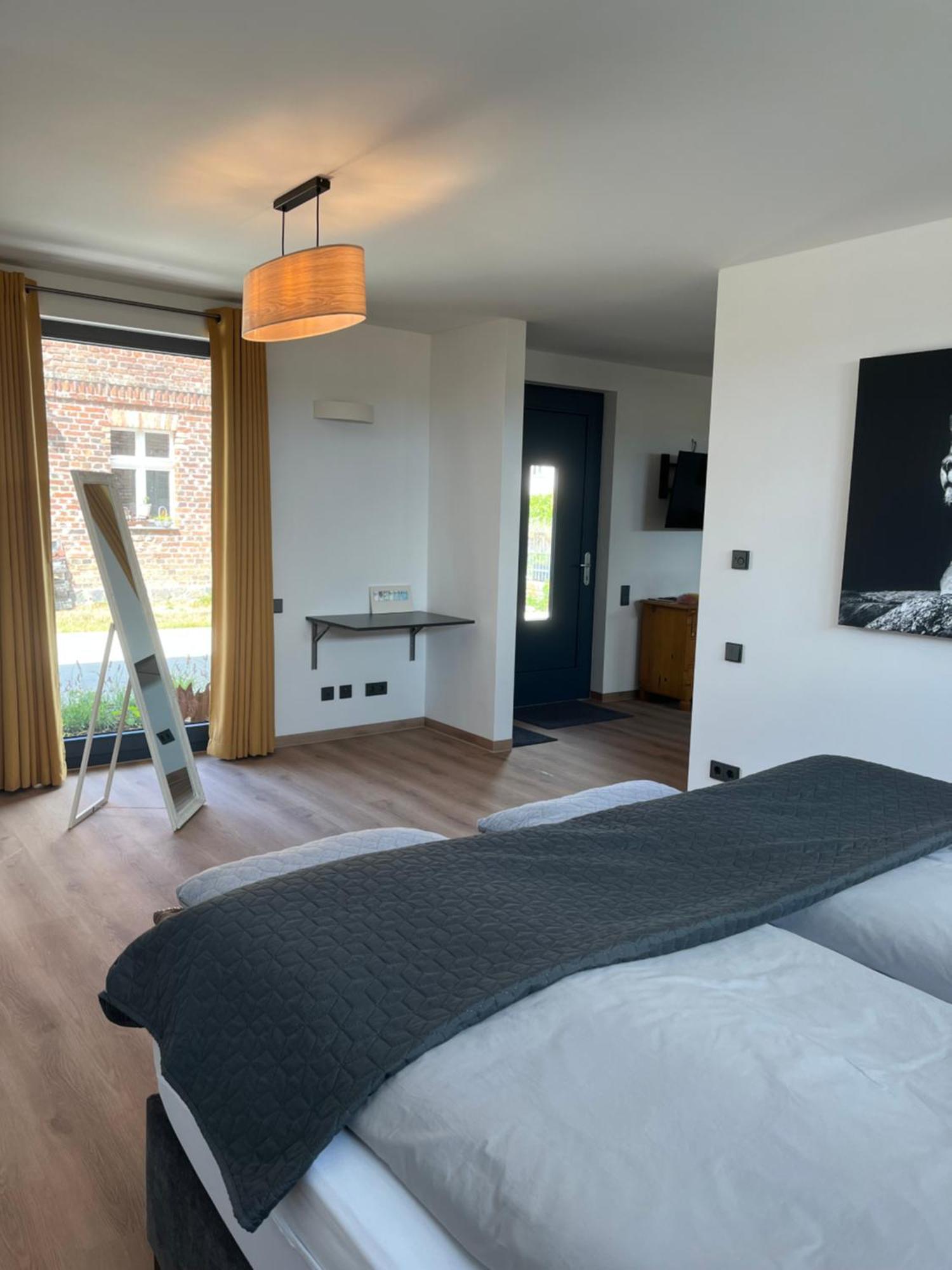 Moderne Barrierefreie Wohnung Auf Dem Land Bei Neuruppin Lichtenberg  Экстерьер фото